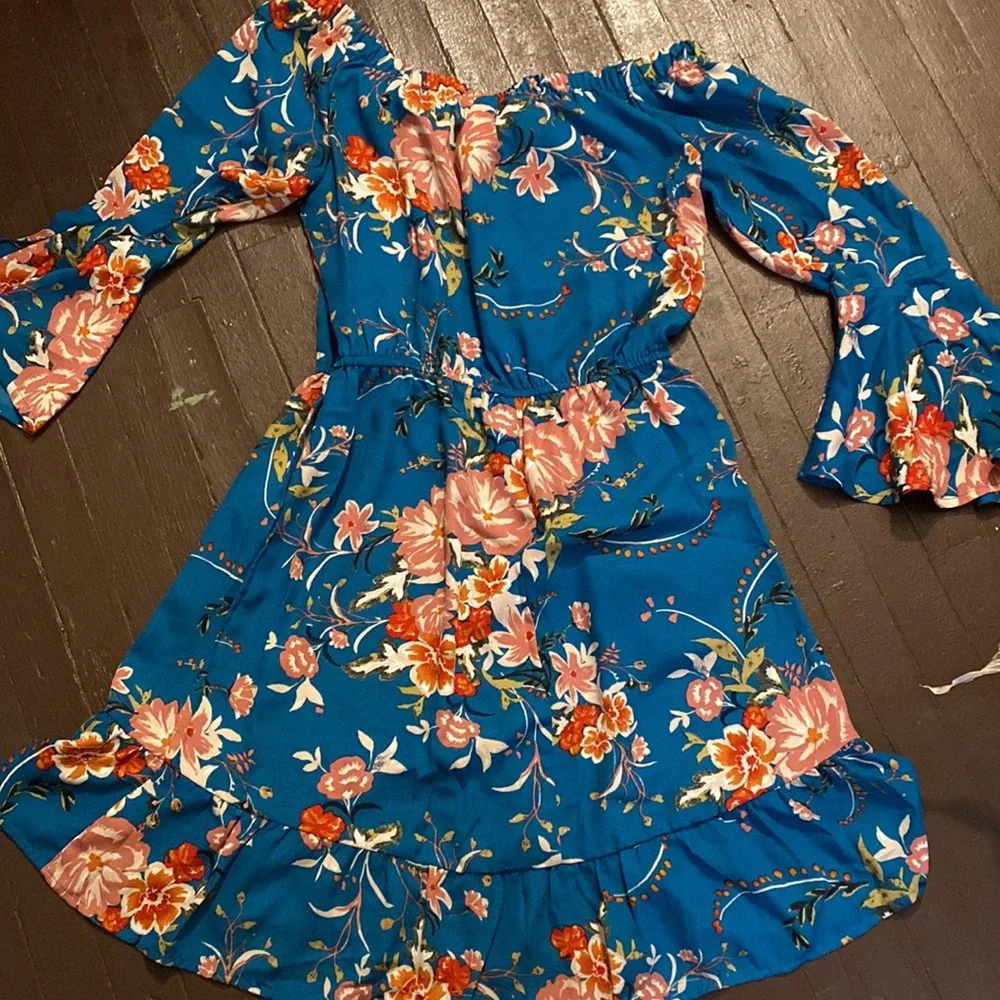 Xhilaration off shoulder dress - Picture 2 of 3